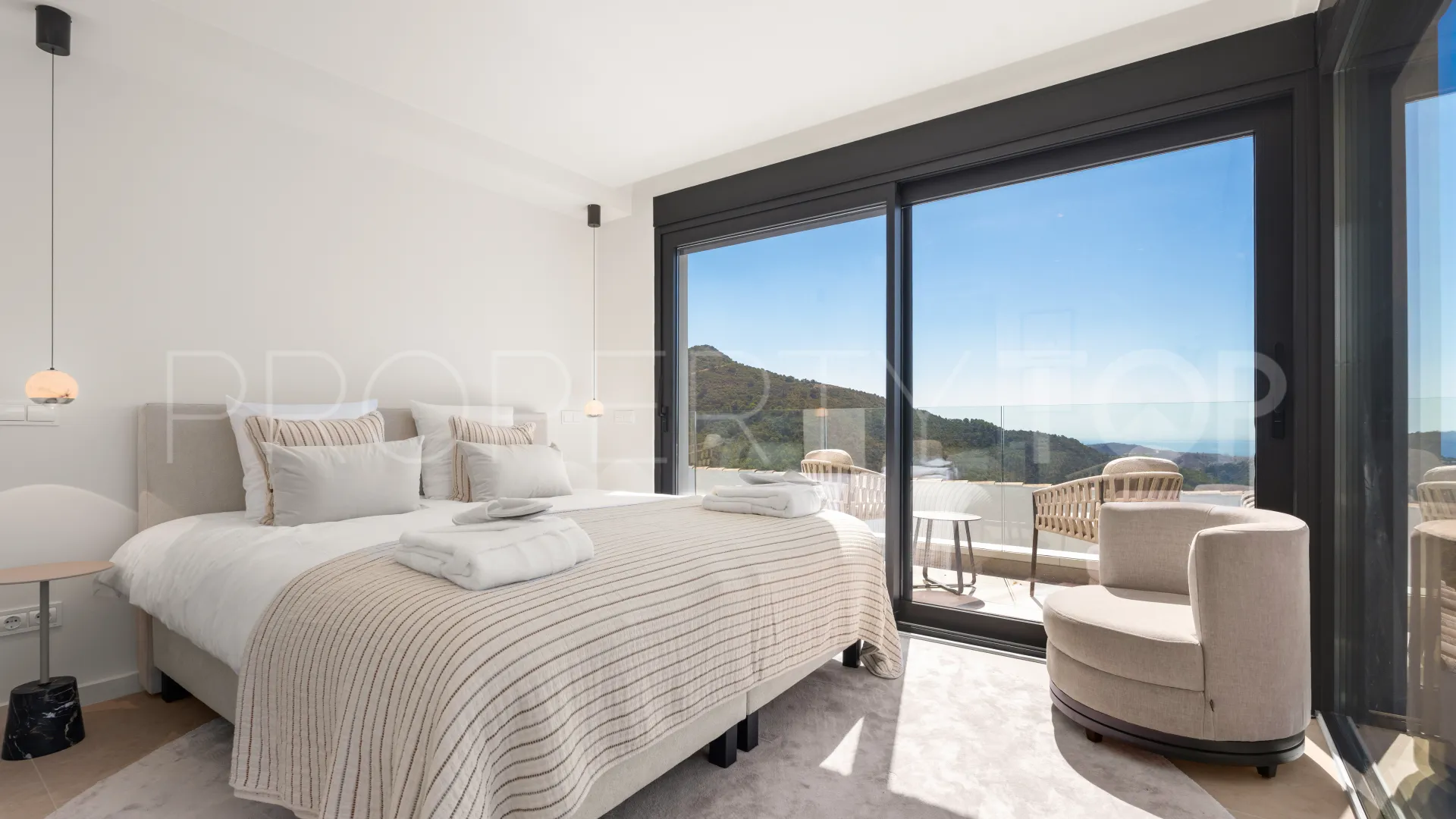Villa for sale in Monte Mayor with 5 bedrooms