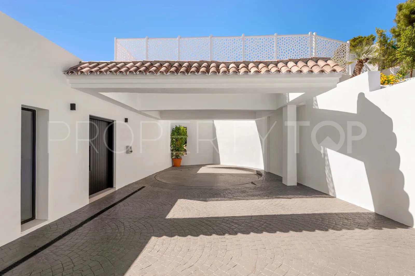 Villa for sale in Monte Mayor with 5 bedrooms