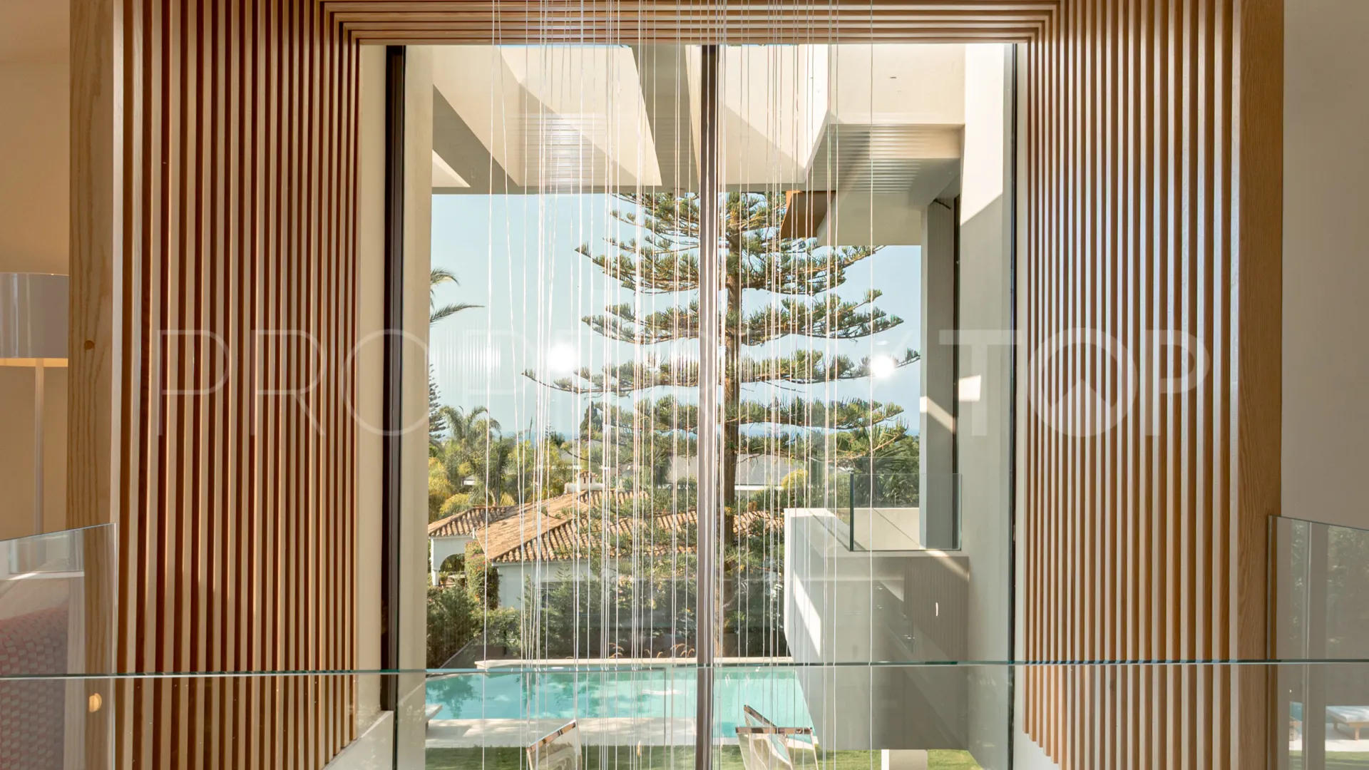 Buy Los Monteros Playa villa with 5 bedrooms