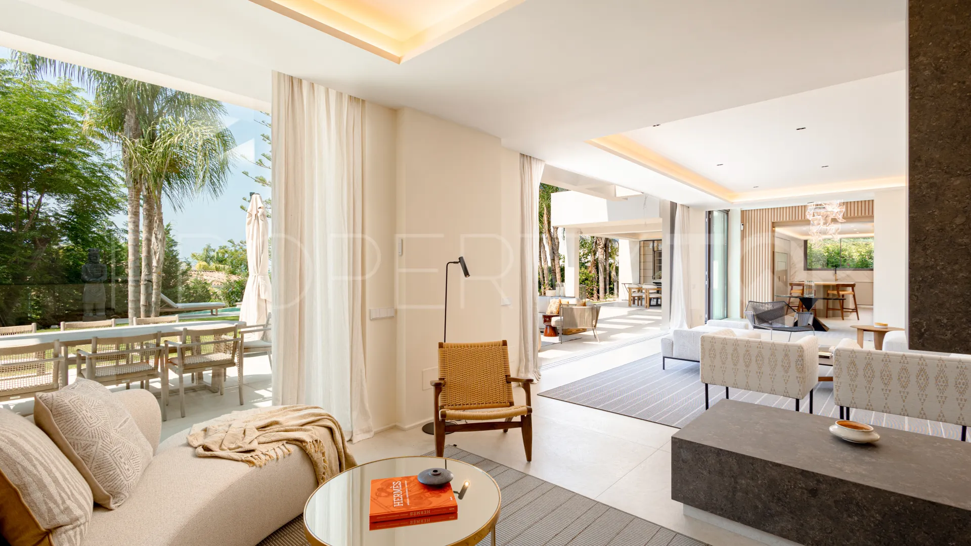 Buy Los Monteros Playa villa with 5 bedrooms