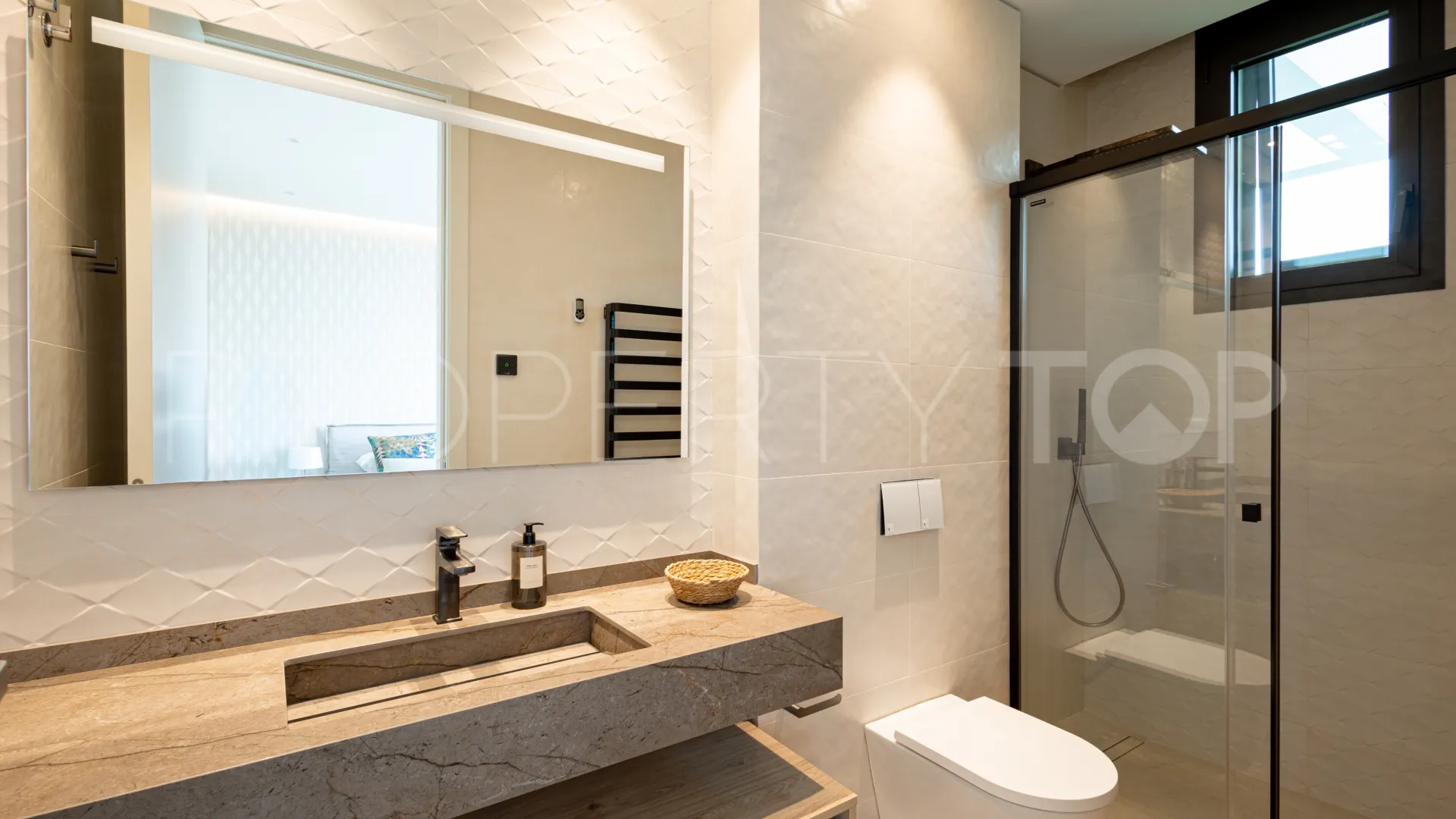 Buy Los Monteros Playa villa with 5 bedrooms