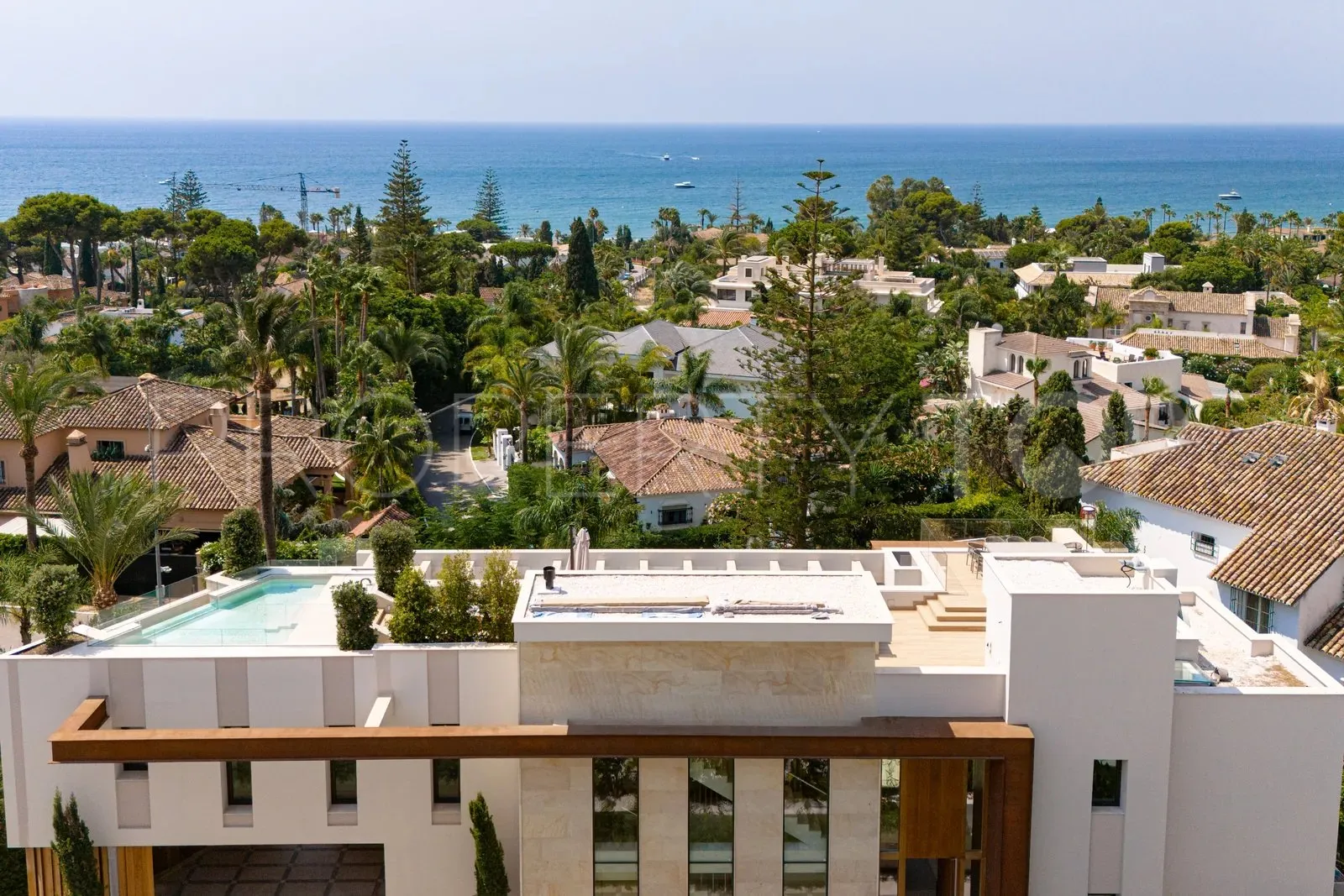 Buy Los Monteros Playa villa with 5 bedrooms
