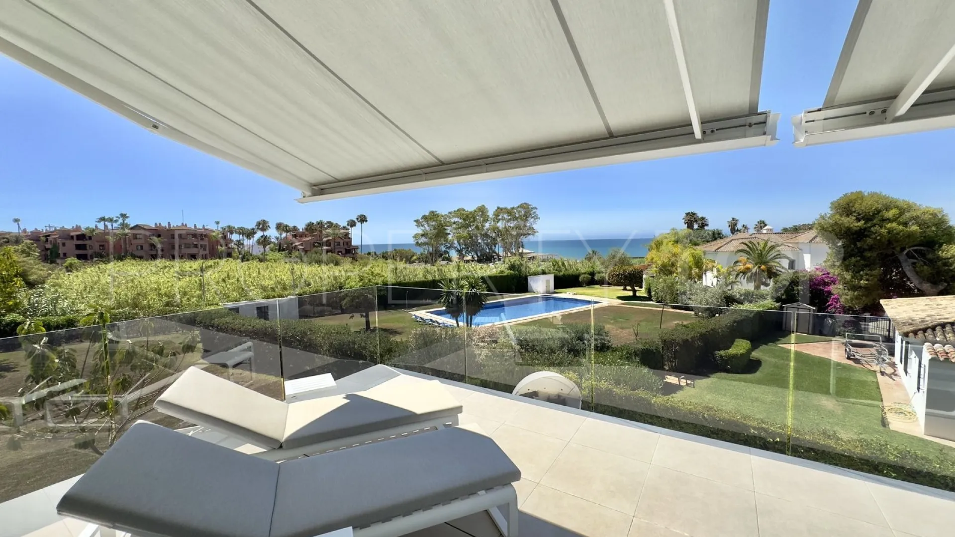 Villa con 4 dormitorios en venta en Los Monteros