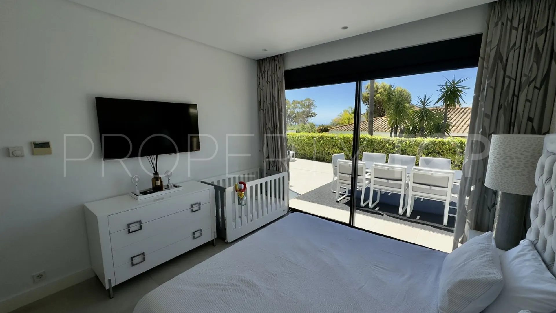 Villa con 4 dormitorios en venta en Los Monteros