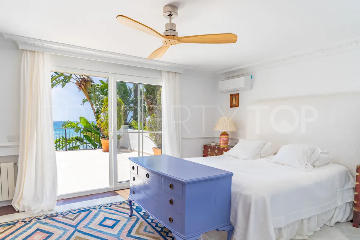 Se vende villa en Casasola