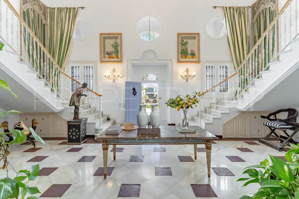 Se vende villa en Casasola