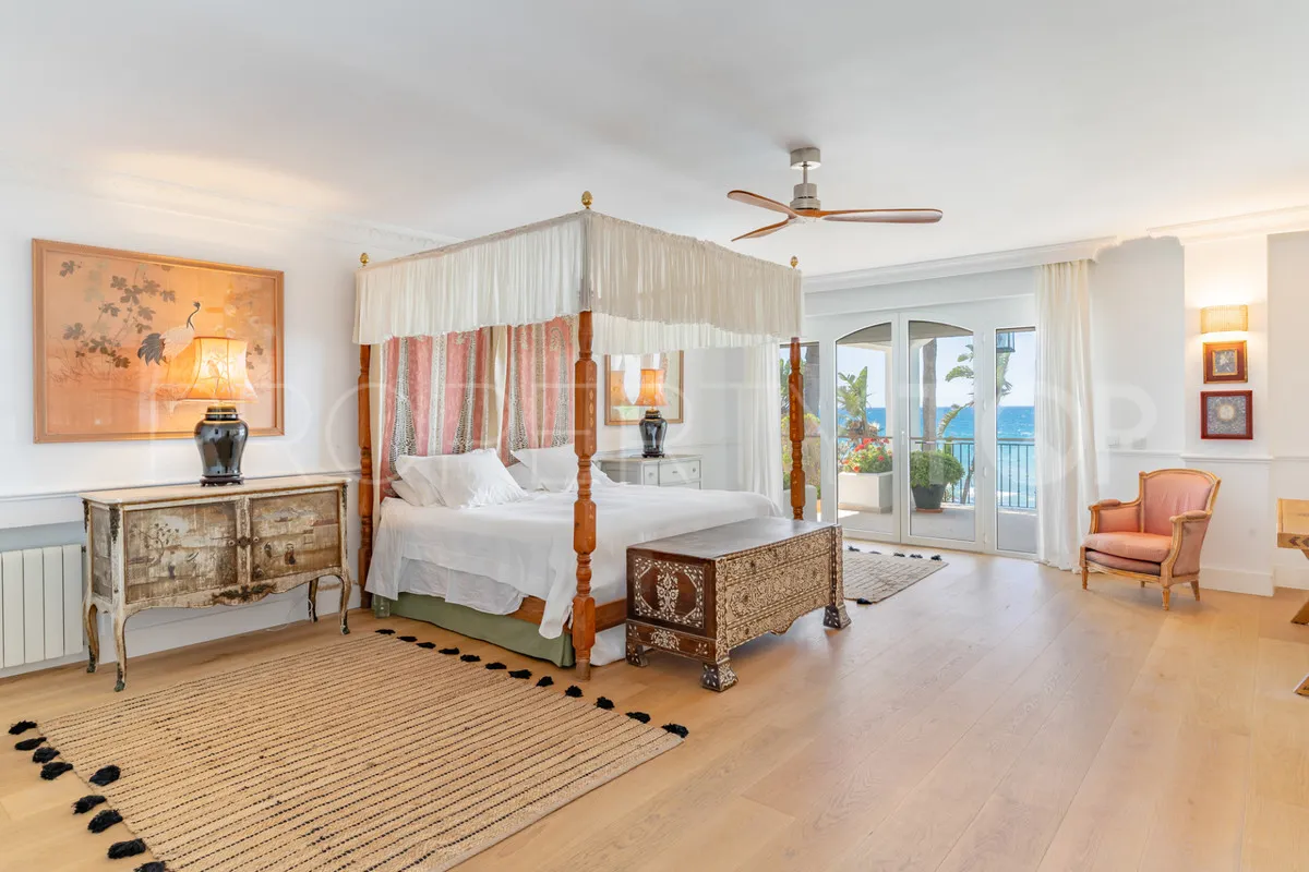 Se vende villa en Casasola