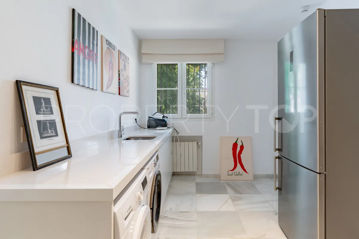 Se vende villa en Casasola