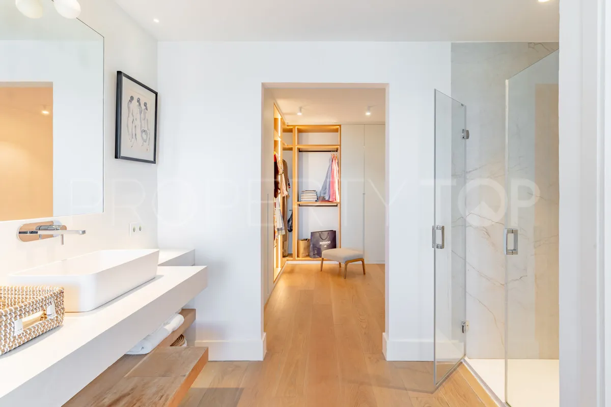 Se vende villa en Casasola
