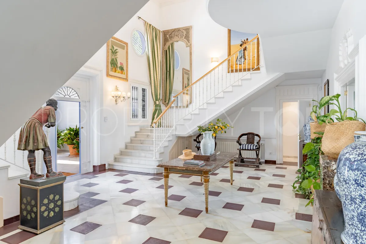 Se vende villa en Casasola