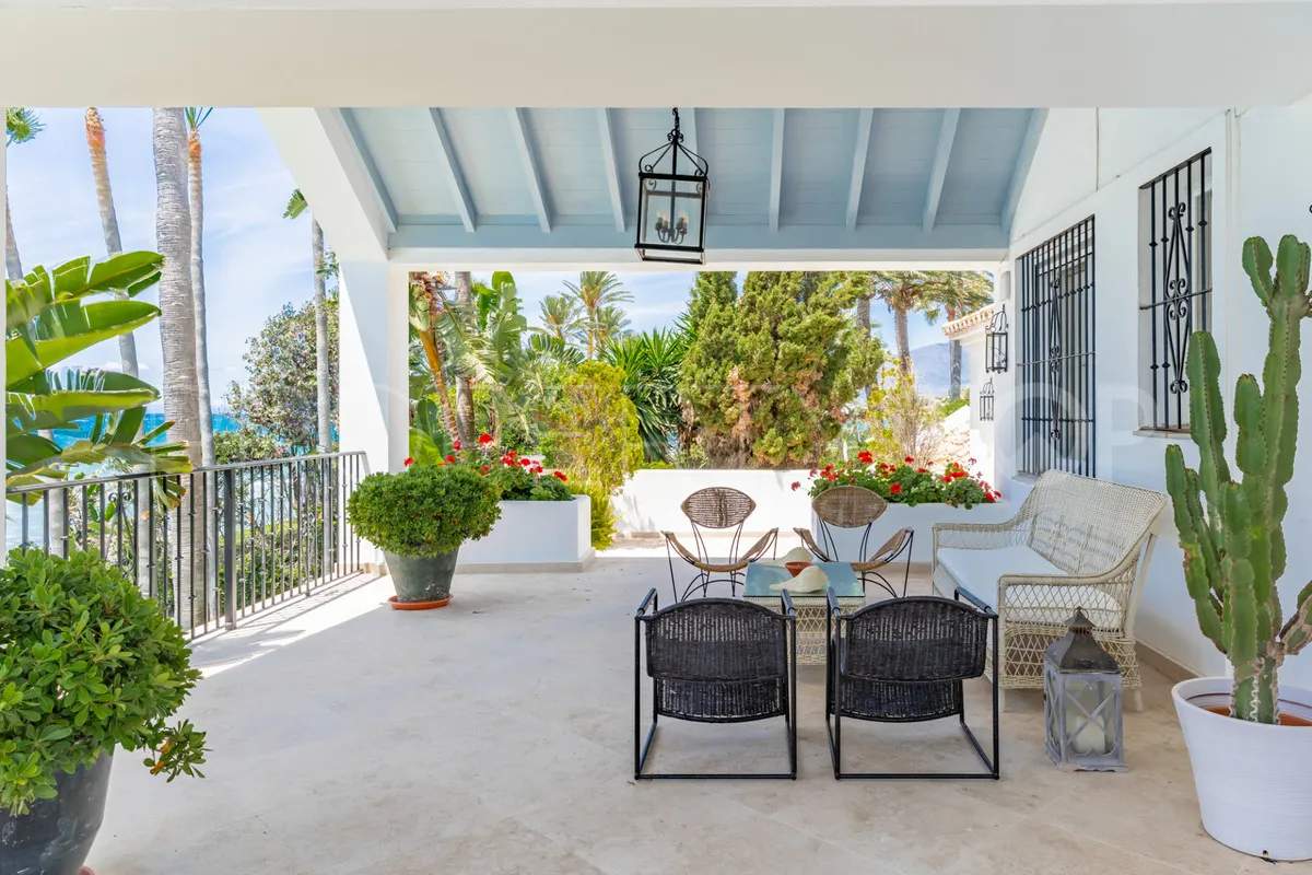 Se vende villa en Casasola