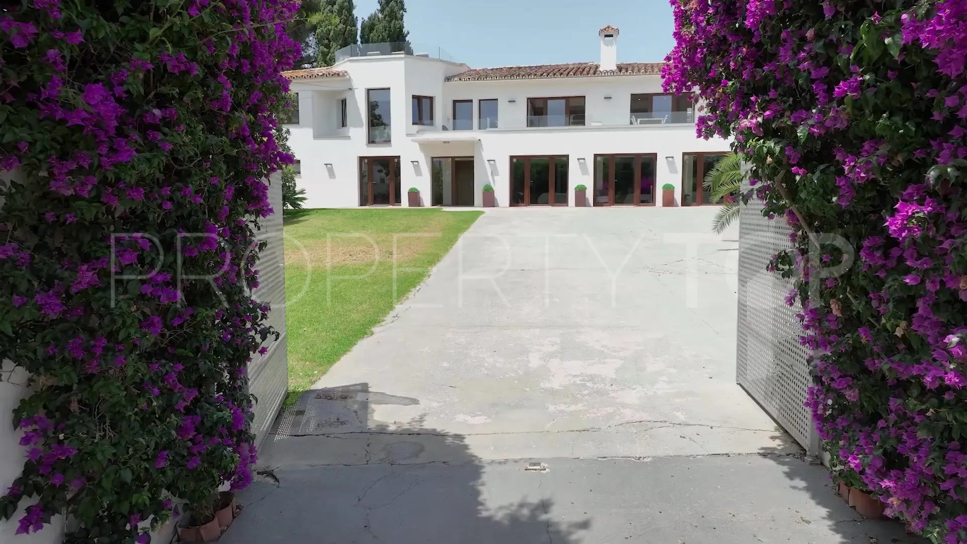 8 bedrooms villa for sale in Linda Vista Baja