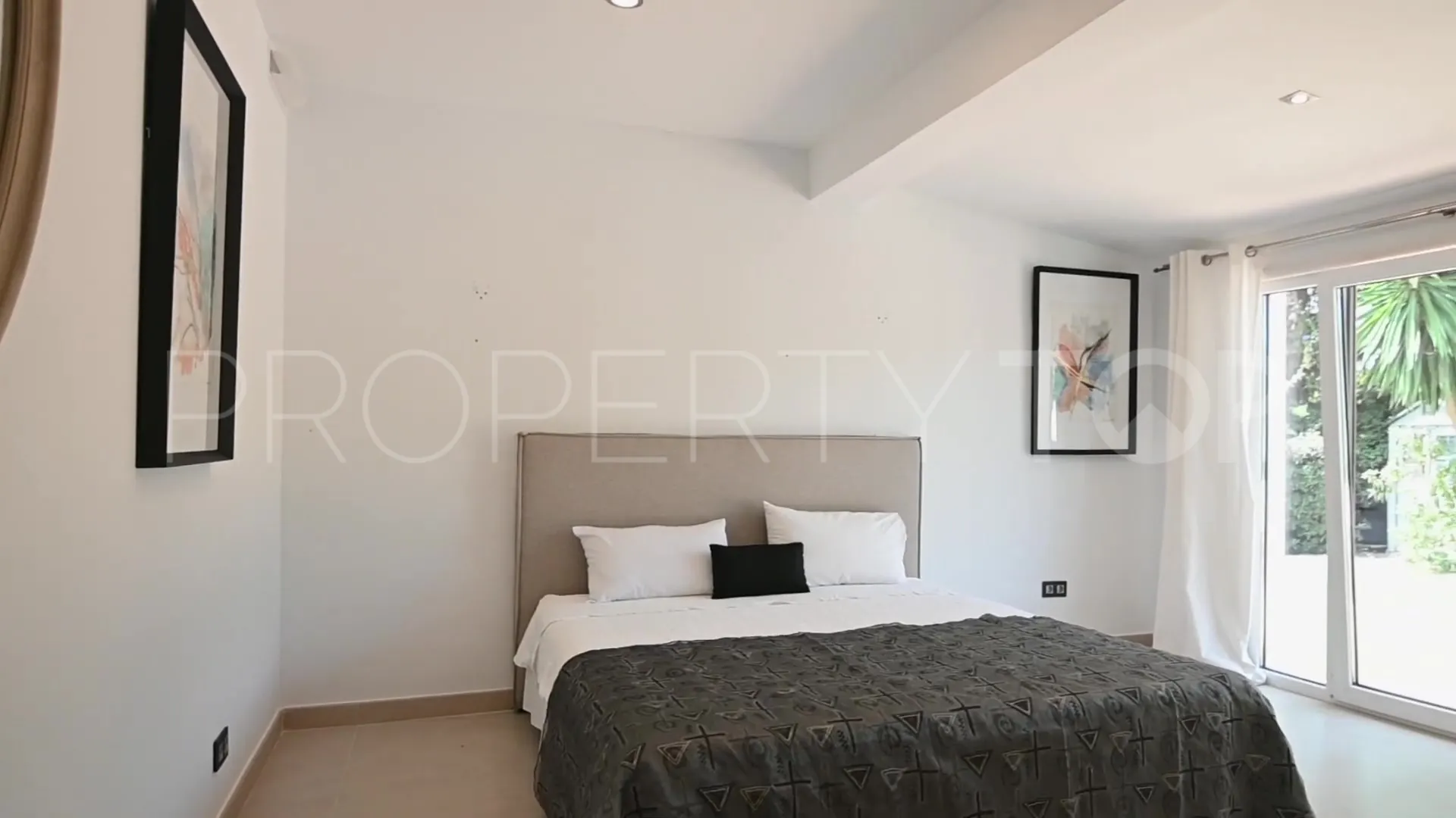8 bedrooms villa for sale in Linda Vista Baja