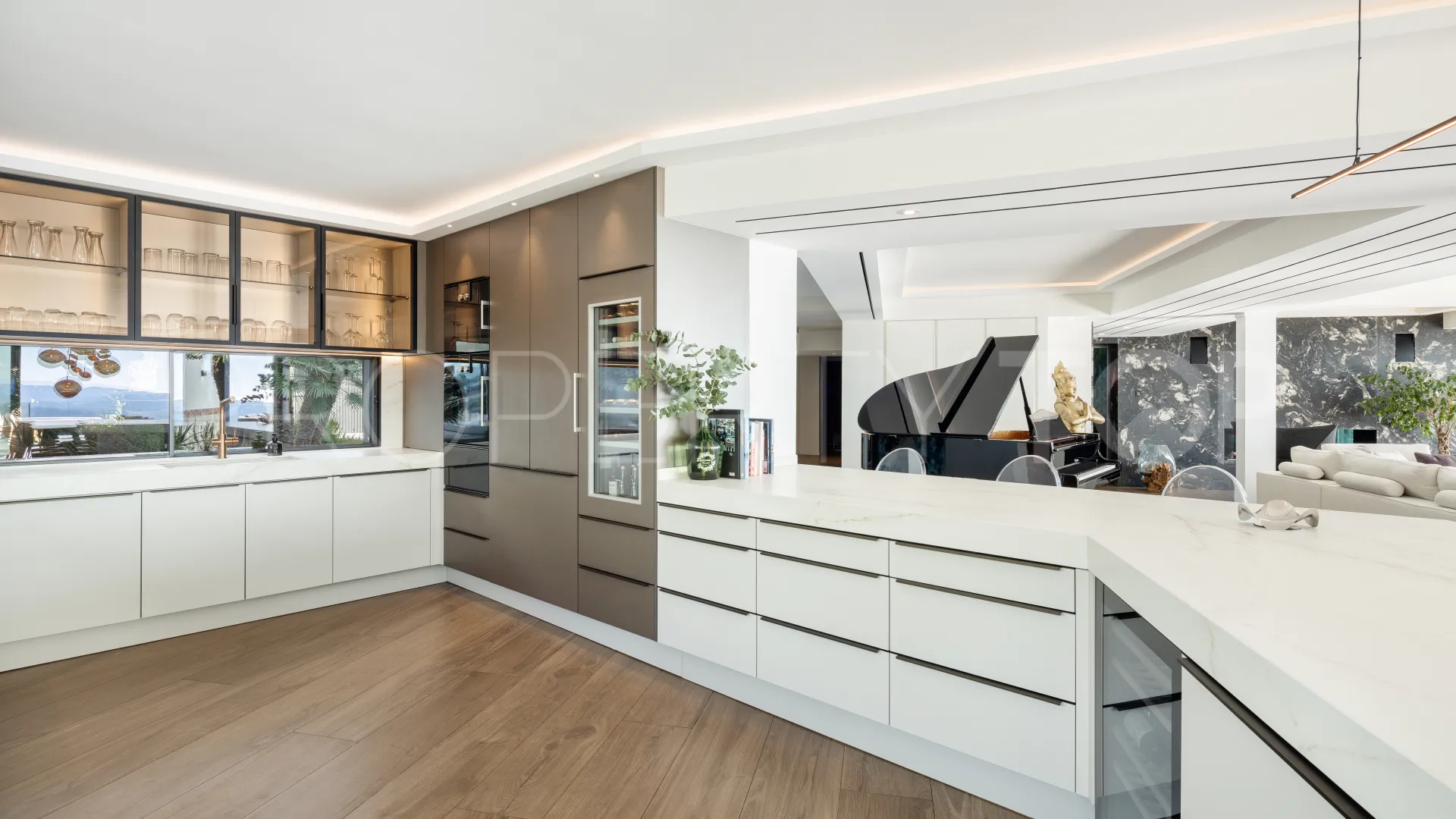 Villa en venta en Benalmadena