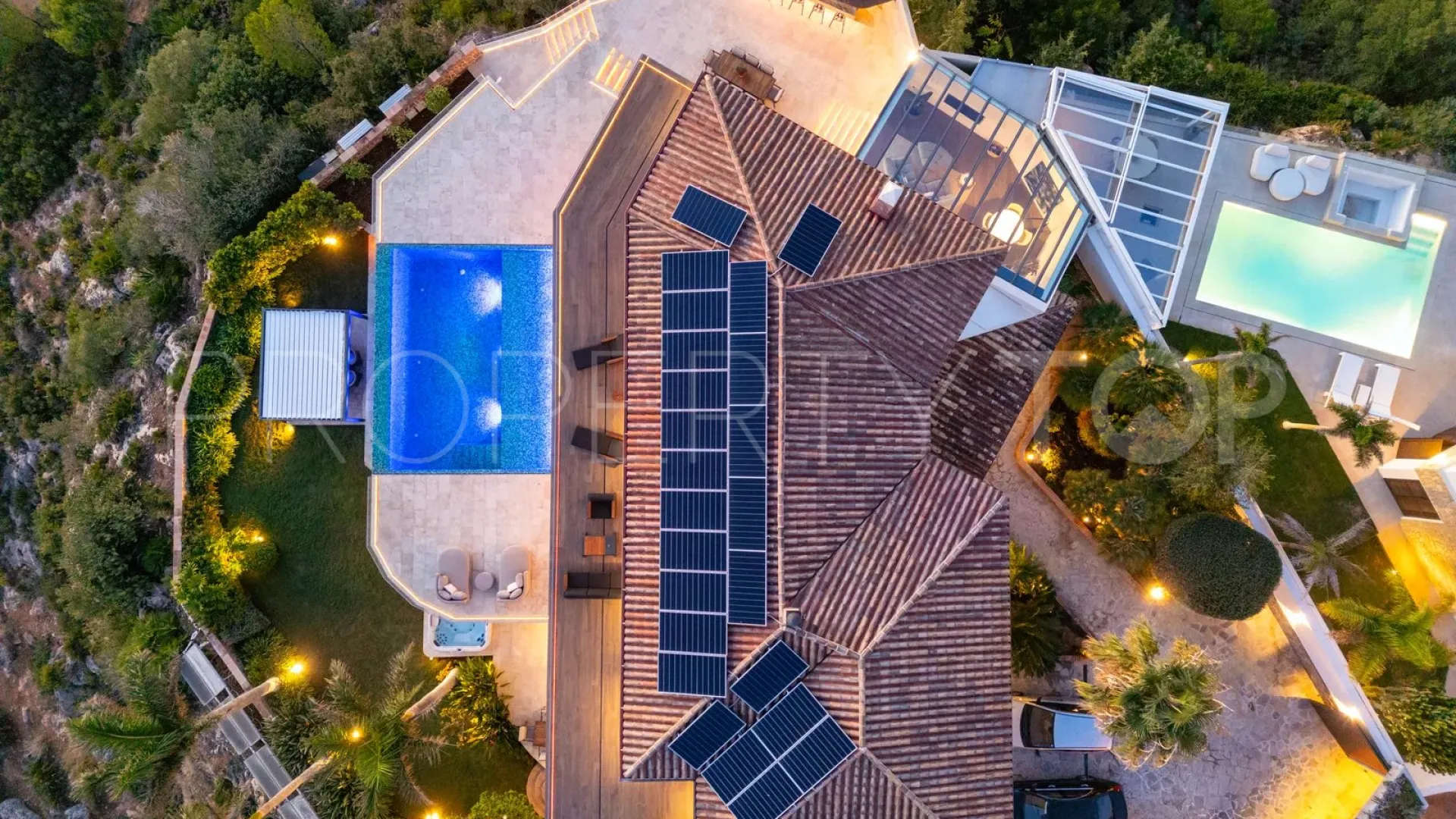 Villa en venta en Benalmadena