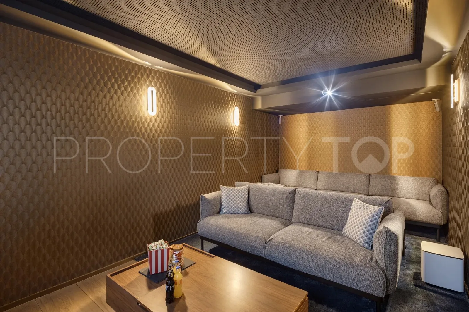 Villa en venta en Benalmadena