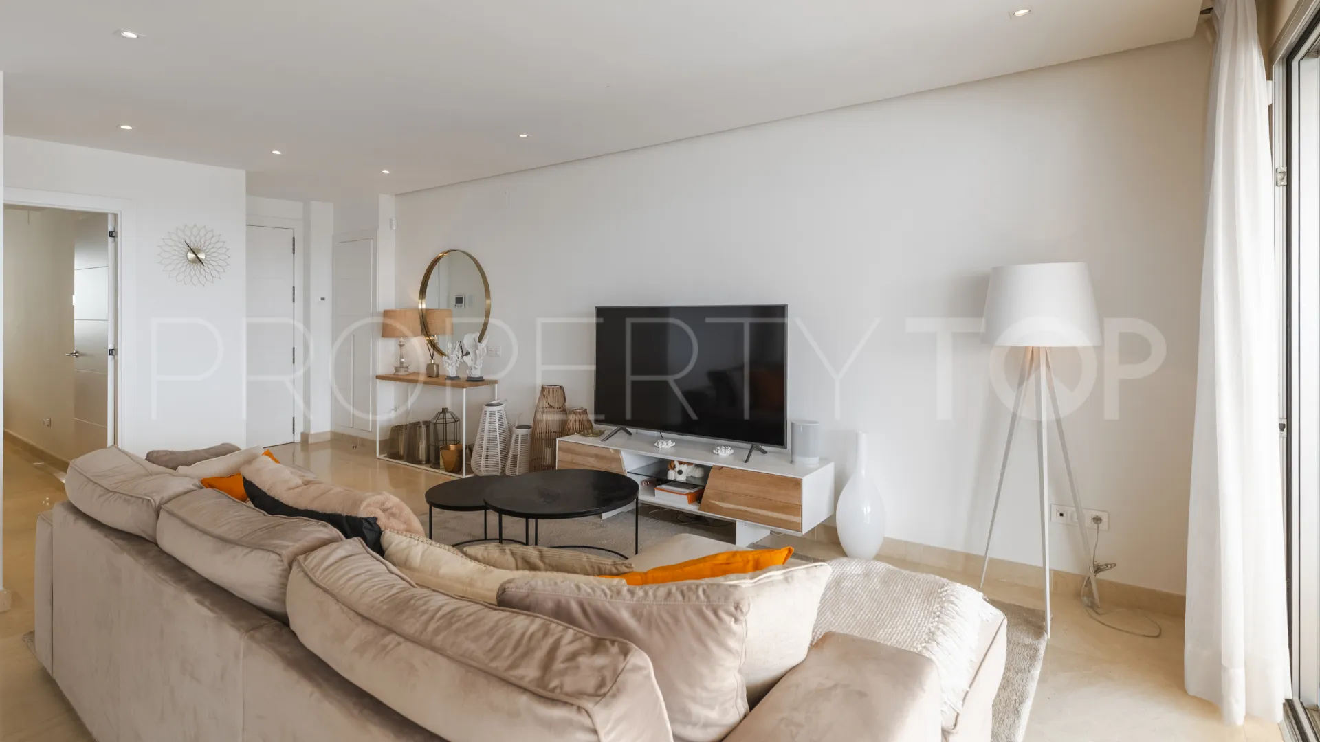 Se vende apartamento de 2 dormitorios en La Morelia de Marbella