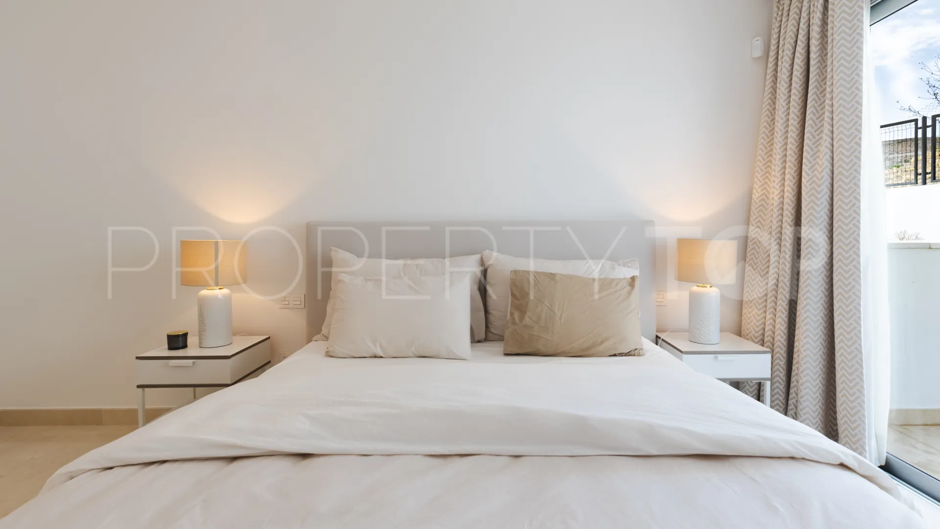 Se vende apartamento de 2 dormitorios en La Morelia de Marbella