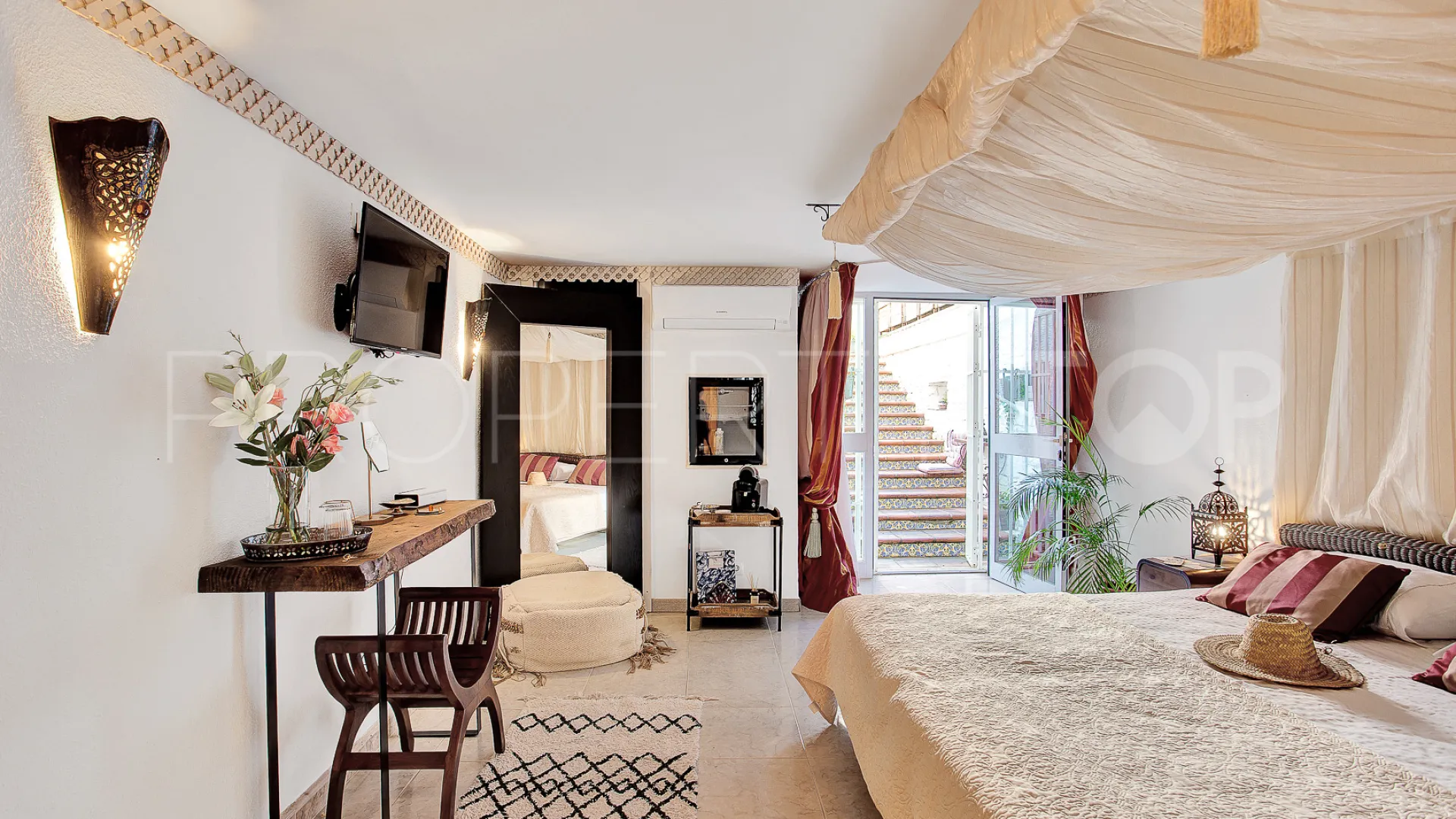 For sale villa with 6 bedrooms in Marbesa