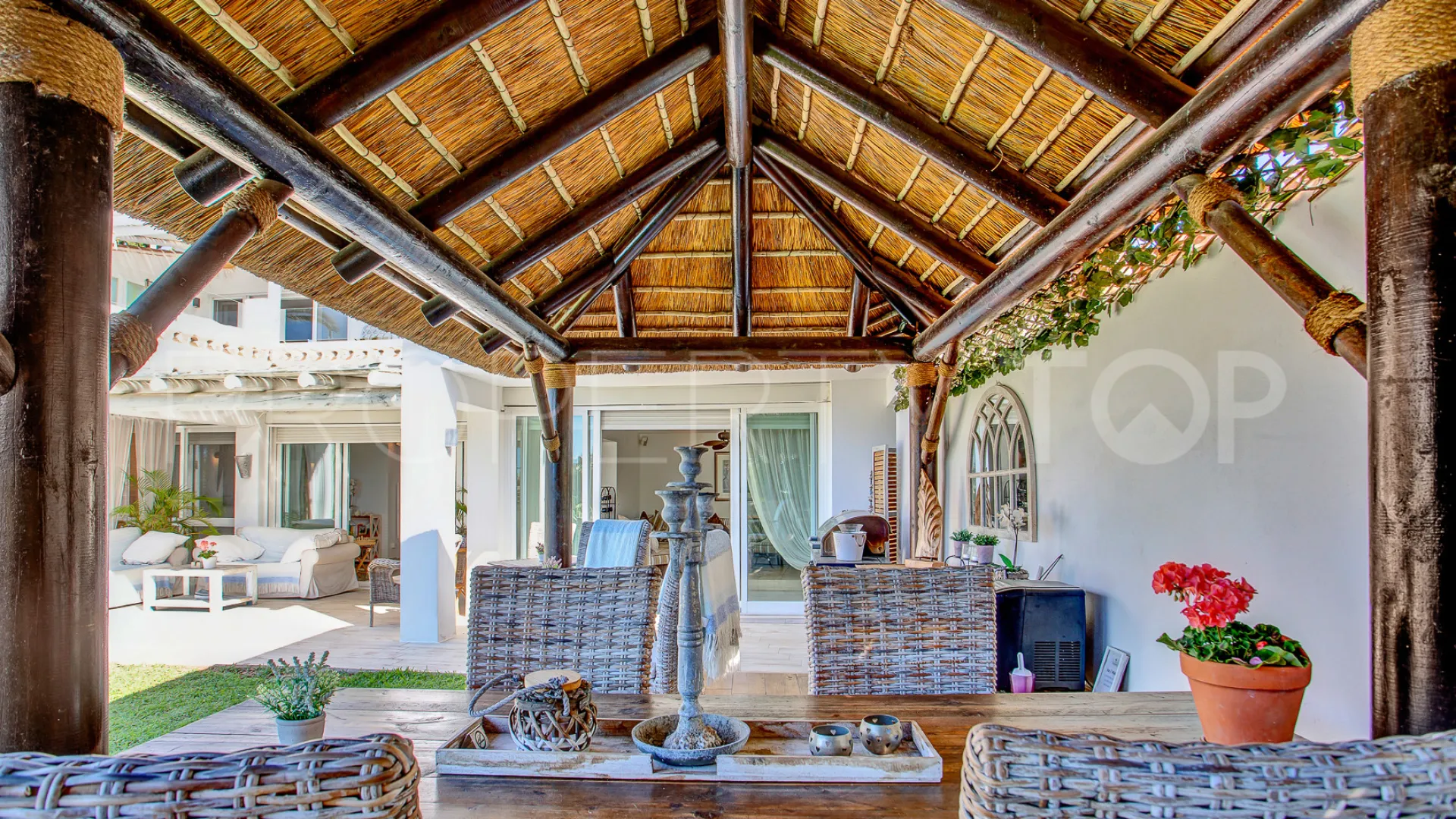 For sale villa with 6 bedrooms in Marbesa