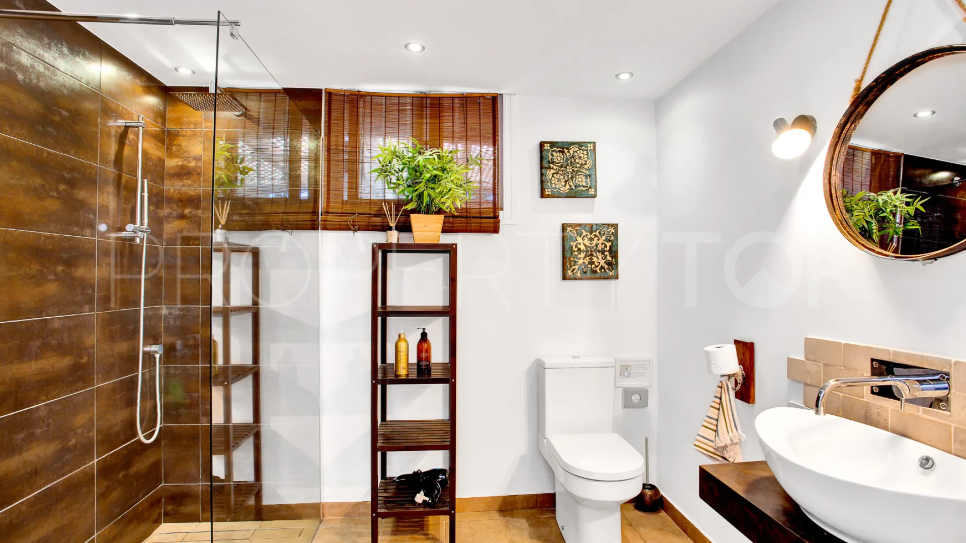 For sale villa with 6 bedrooms in Marbesa