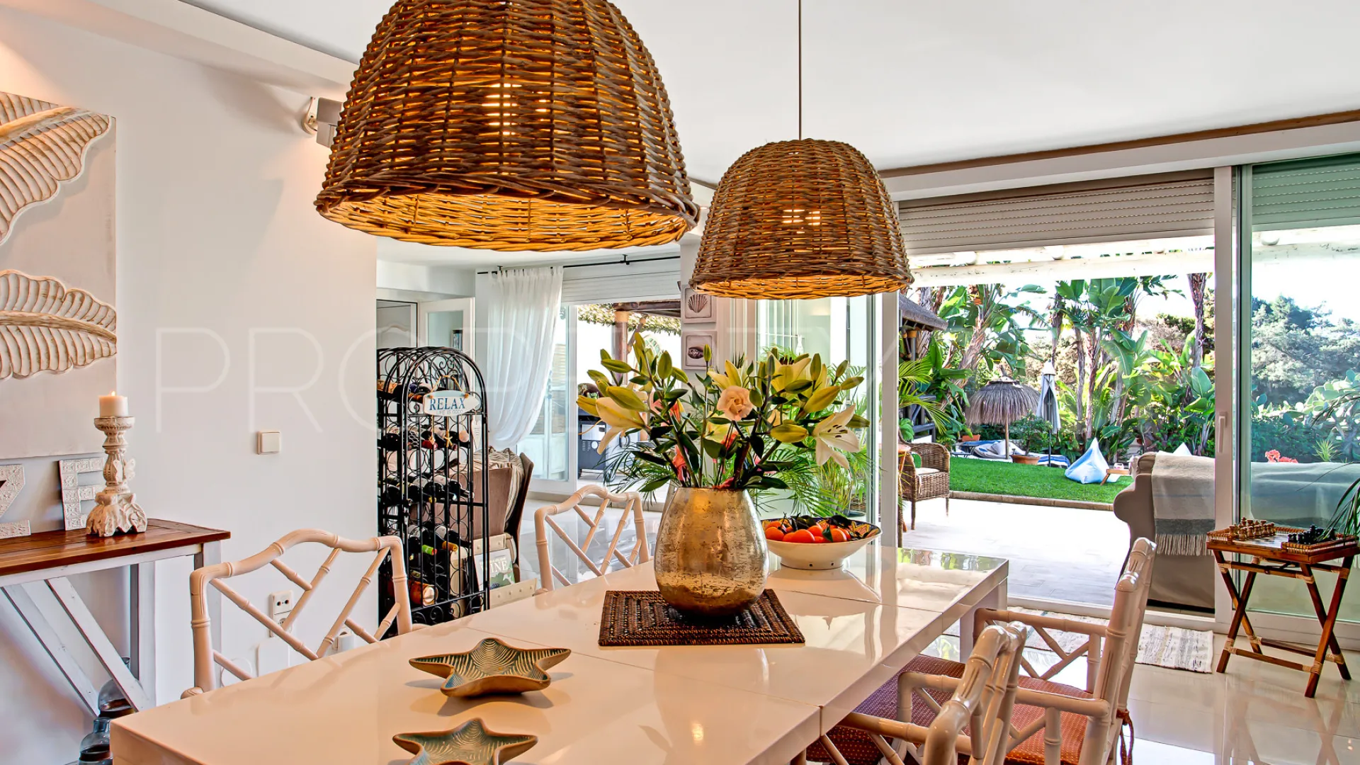 For sale villa with 6 bedrooms in Marbesa