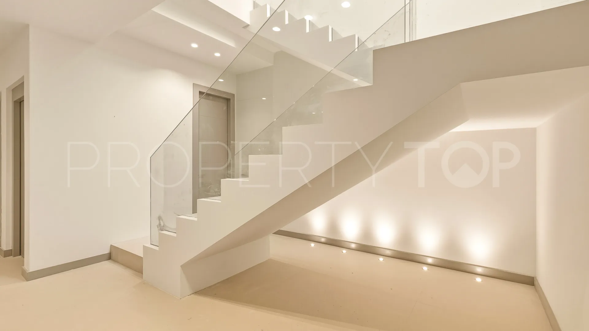San Pedro de Alcantara, villa en venta con 5 dormitorios
