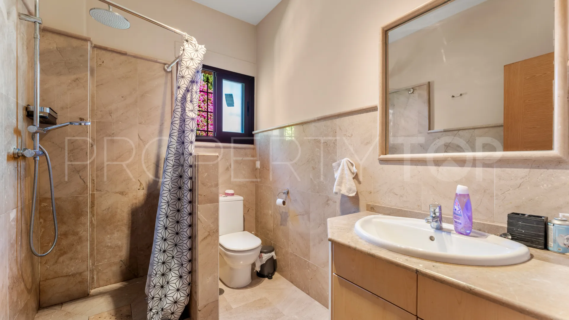 Villa for sale in Casasola