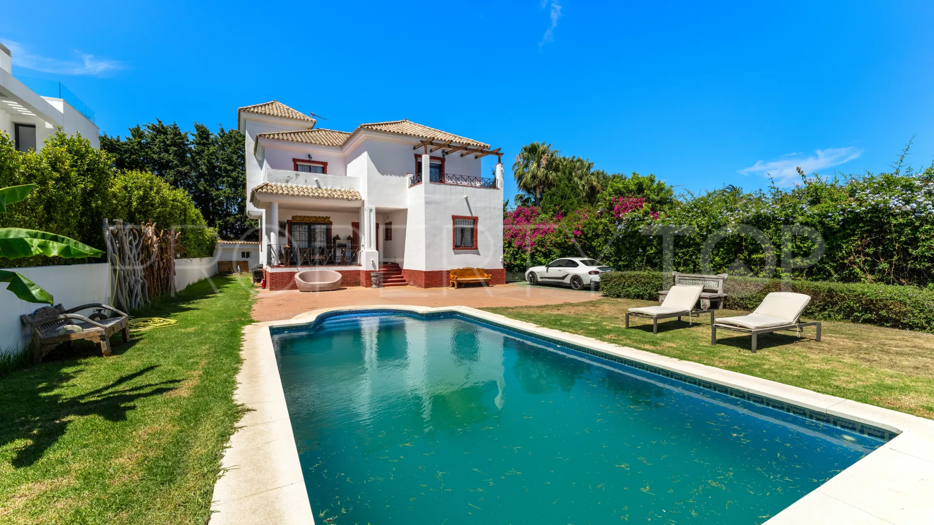 Villa for sale in Casasola