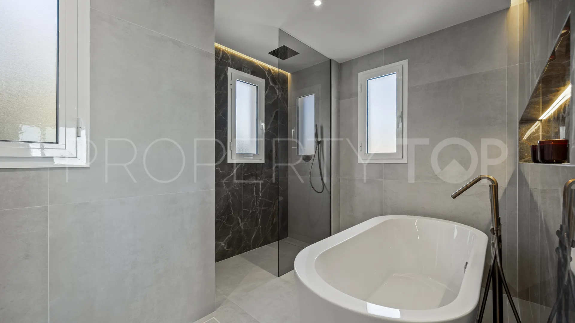 Apartamento a la venta en Altos de La Quinta de 3 dormitorios