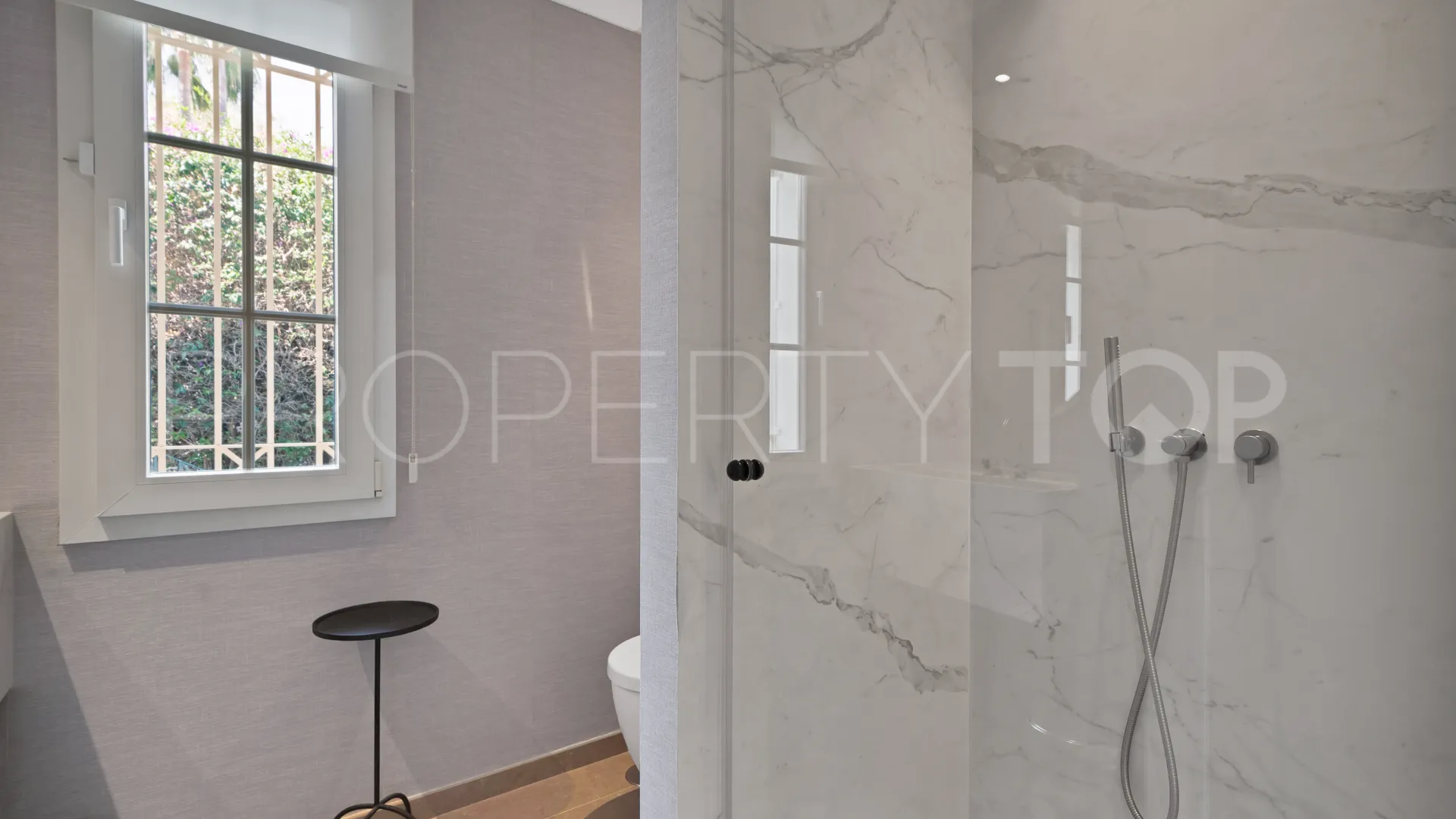 Villa for sale in Marbella - Puerto Banus with 7 bedrooms