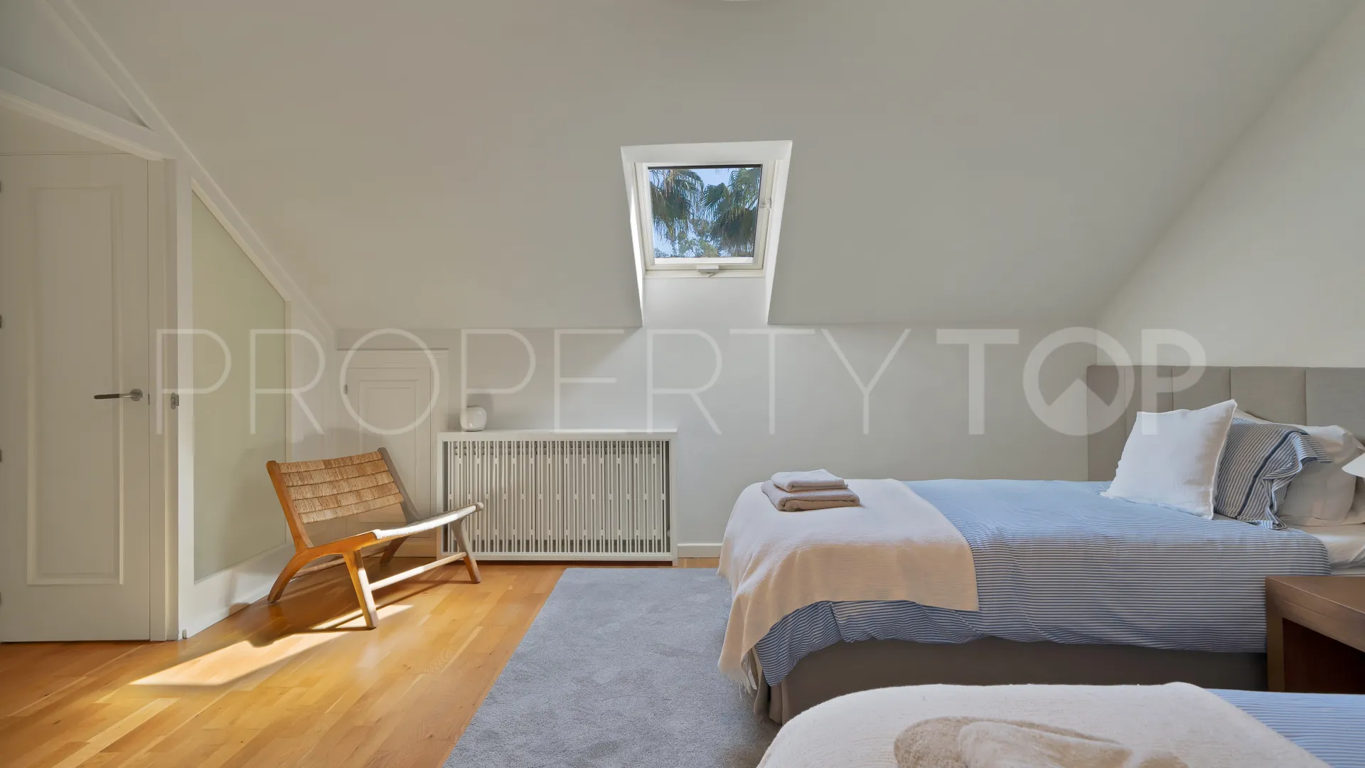 Villa for sale in Marbella - Puerto Banus with 7 bedrooms