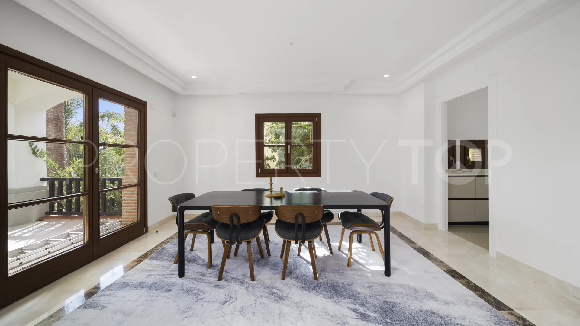 7 bedrooms La Capellania town house for sale