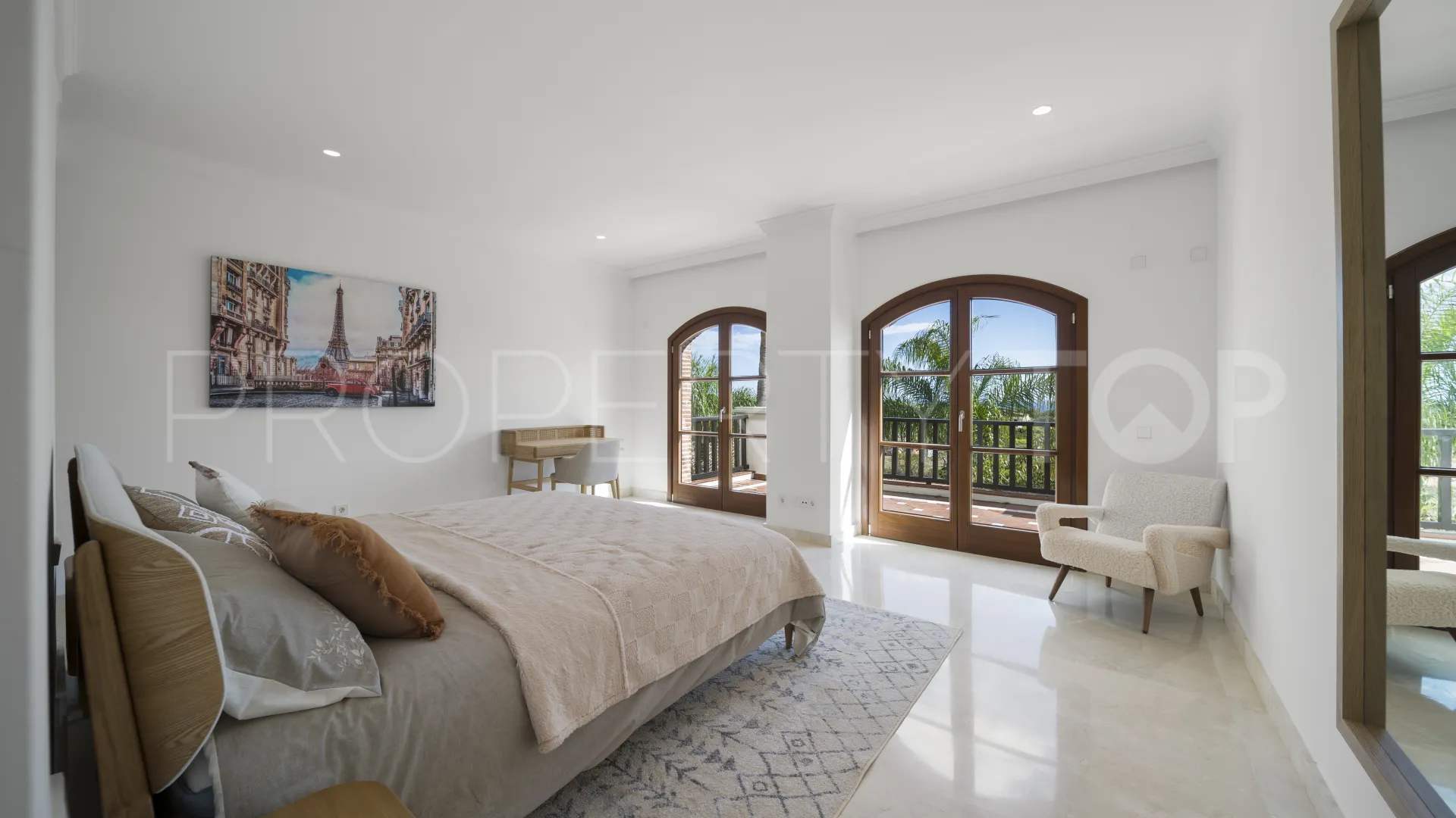 7 bedrooms La Capellania town house for sale