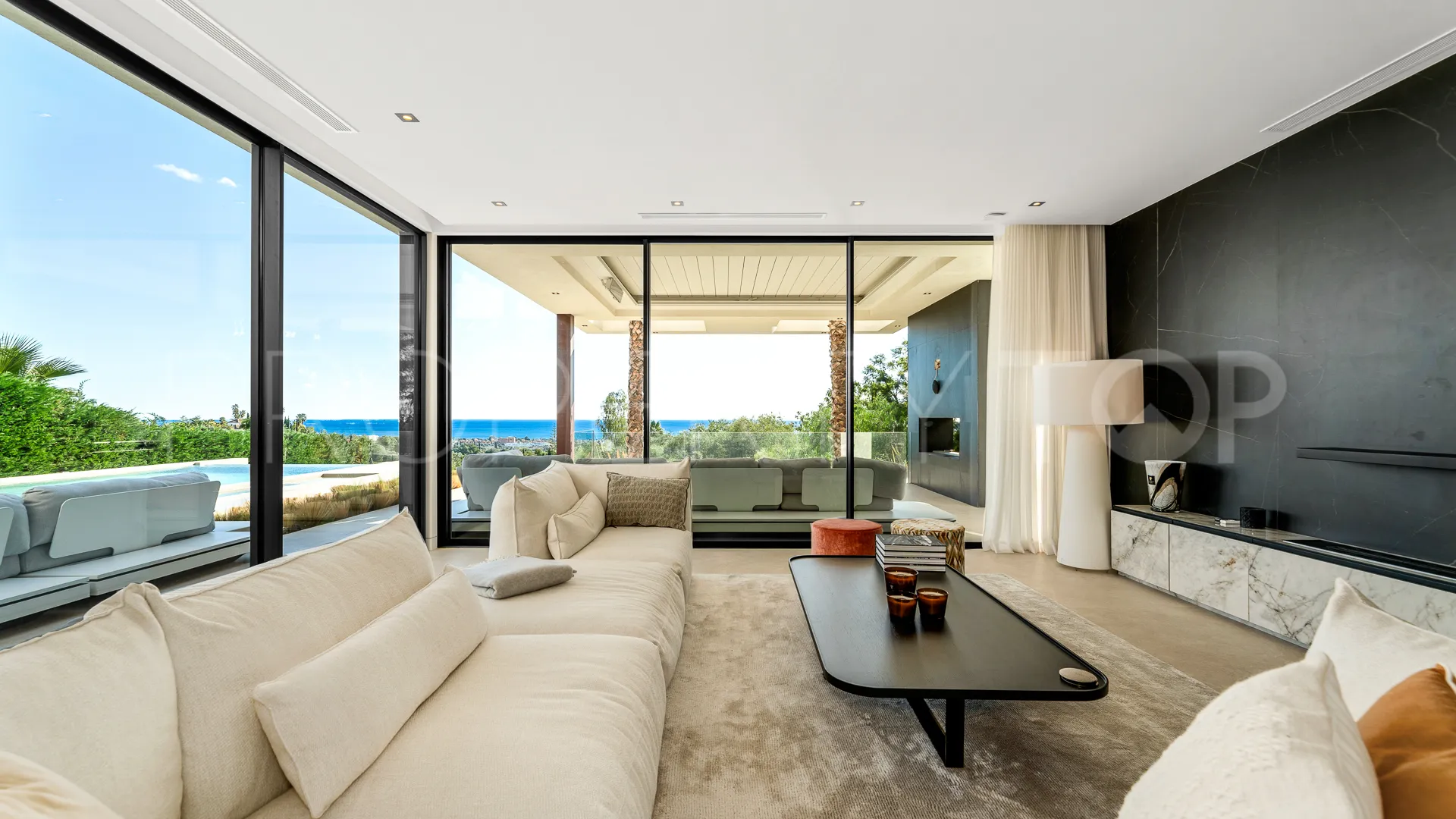 5 bedrooms Los Flamingos Golf villa for sale