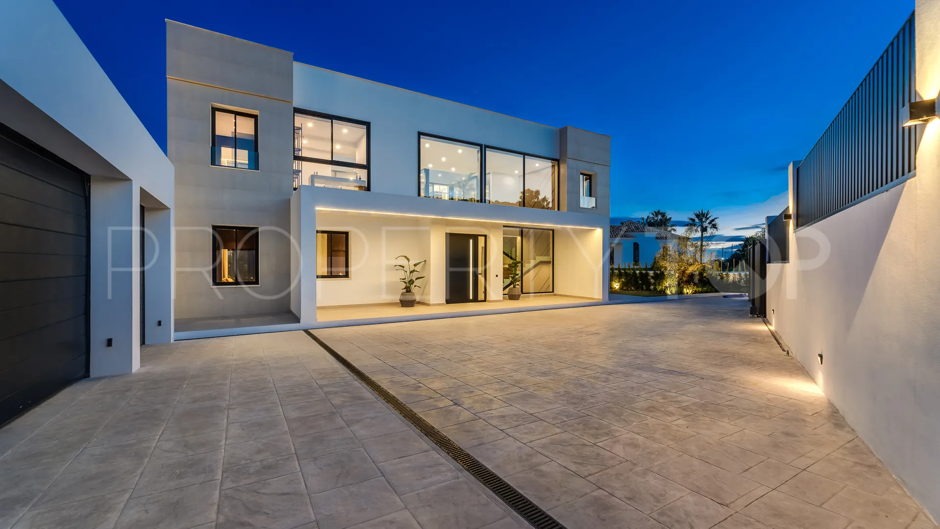 Villa a la venta con 6 dormitorios en El Madroñal