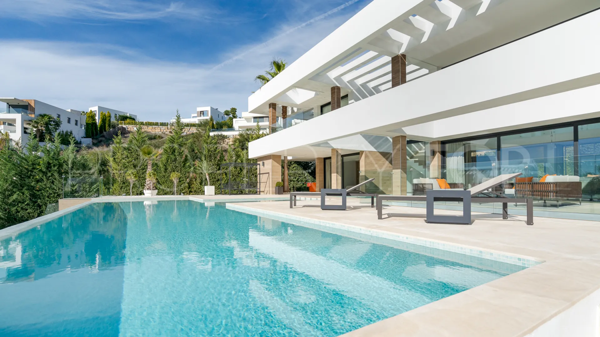Villa for sale in La Alqueria with 5 bedrooms