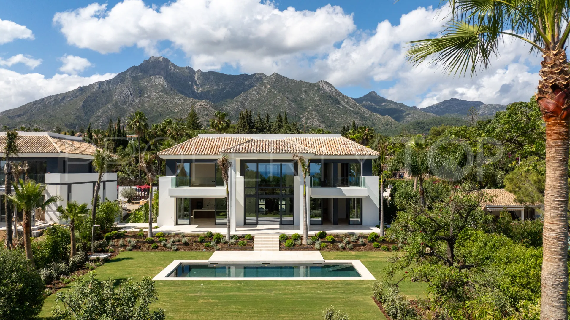 Villa en venta de 6 dormitorios en Rocio de Nagüeles