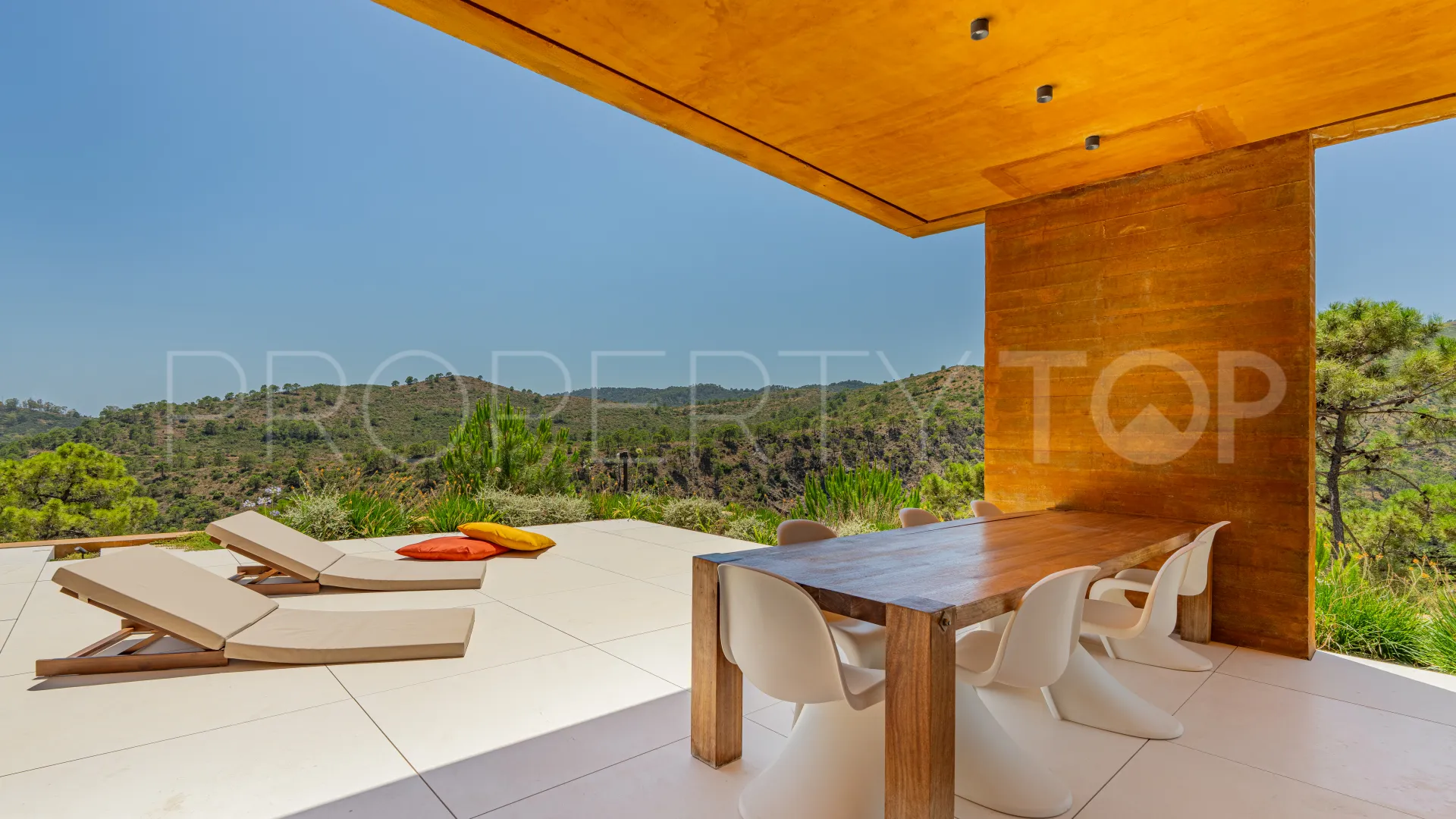 Comprar villa en Monte Mayor