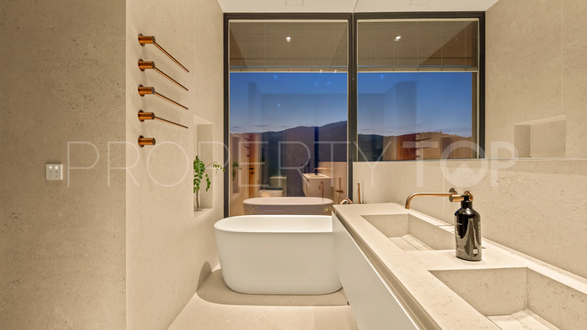 Comprar villa en Monte Mayor