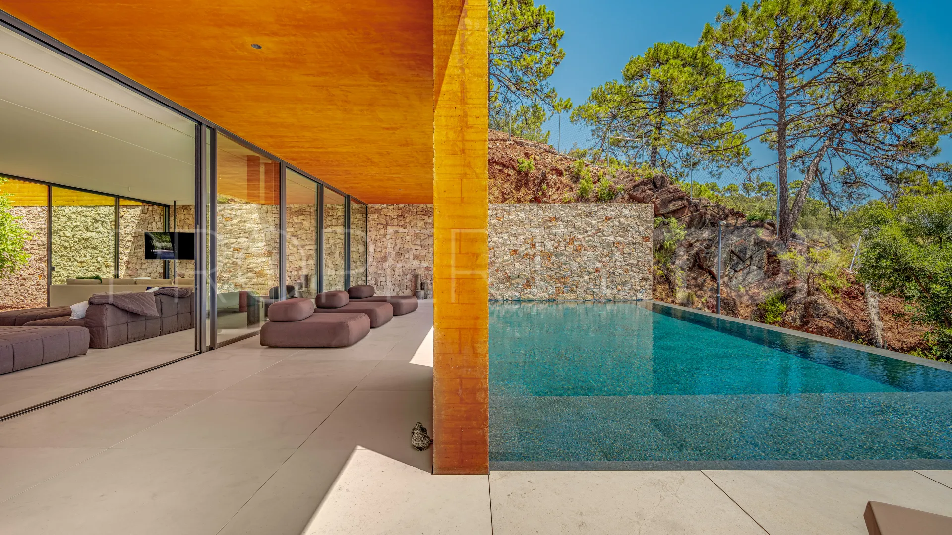 Comprar villa en Monte Mayor