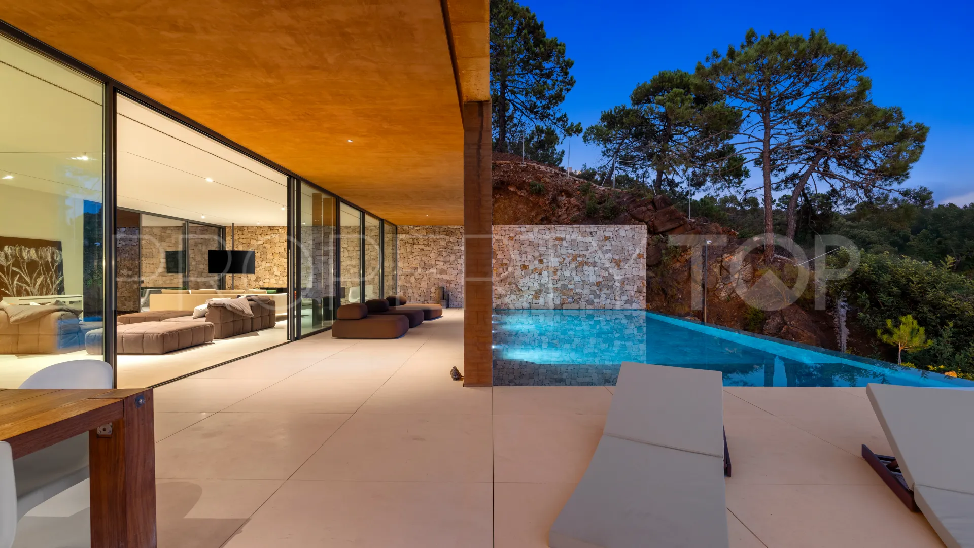 Comprar villa en Monte Mayor
