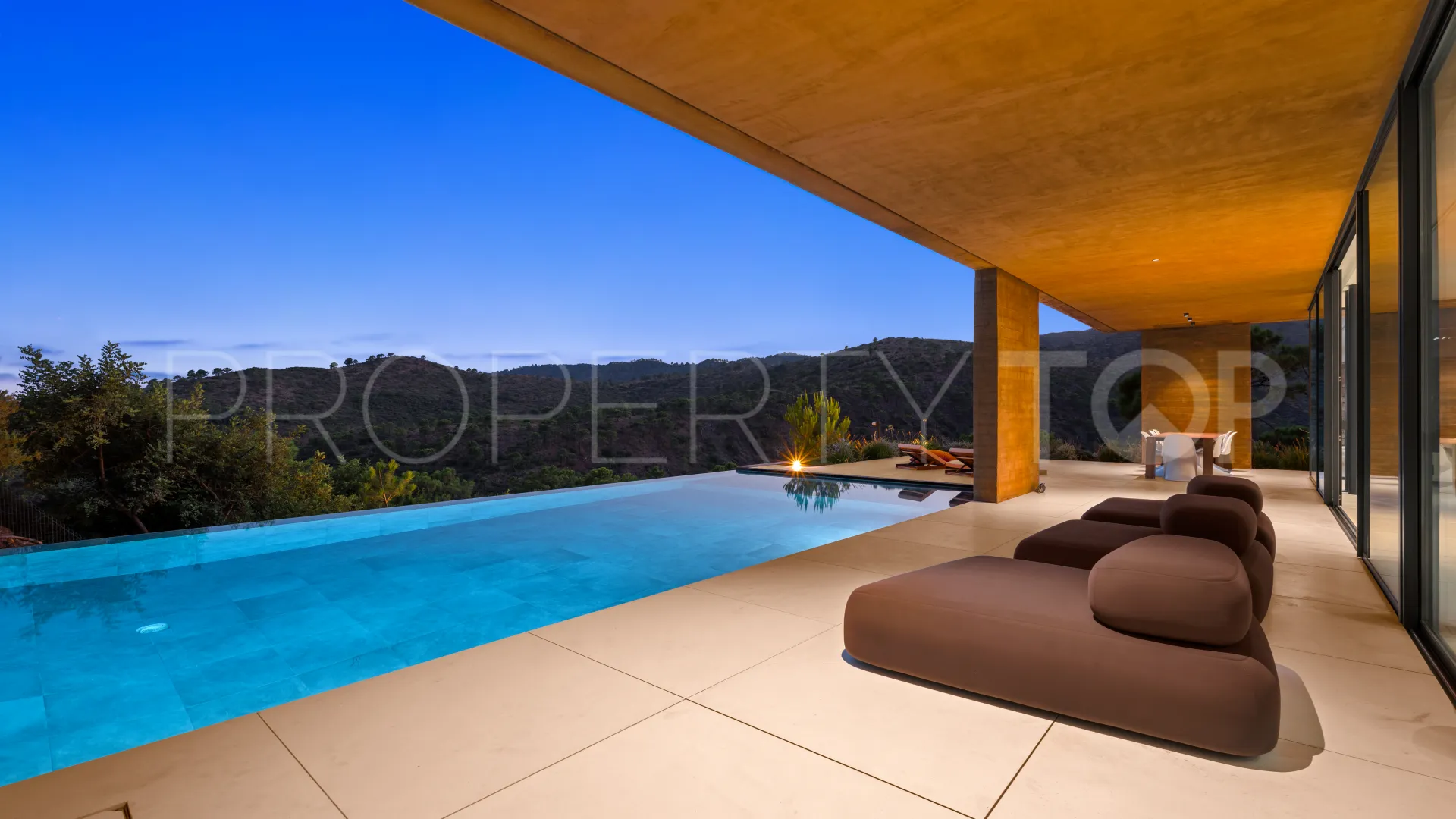 Comprar villa en Monte Mayor