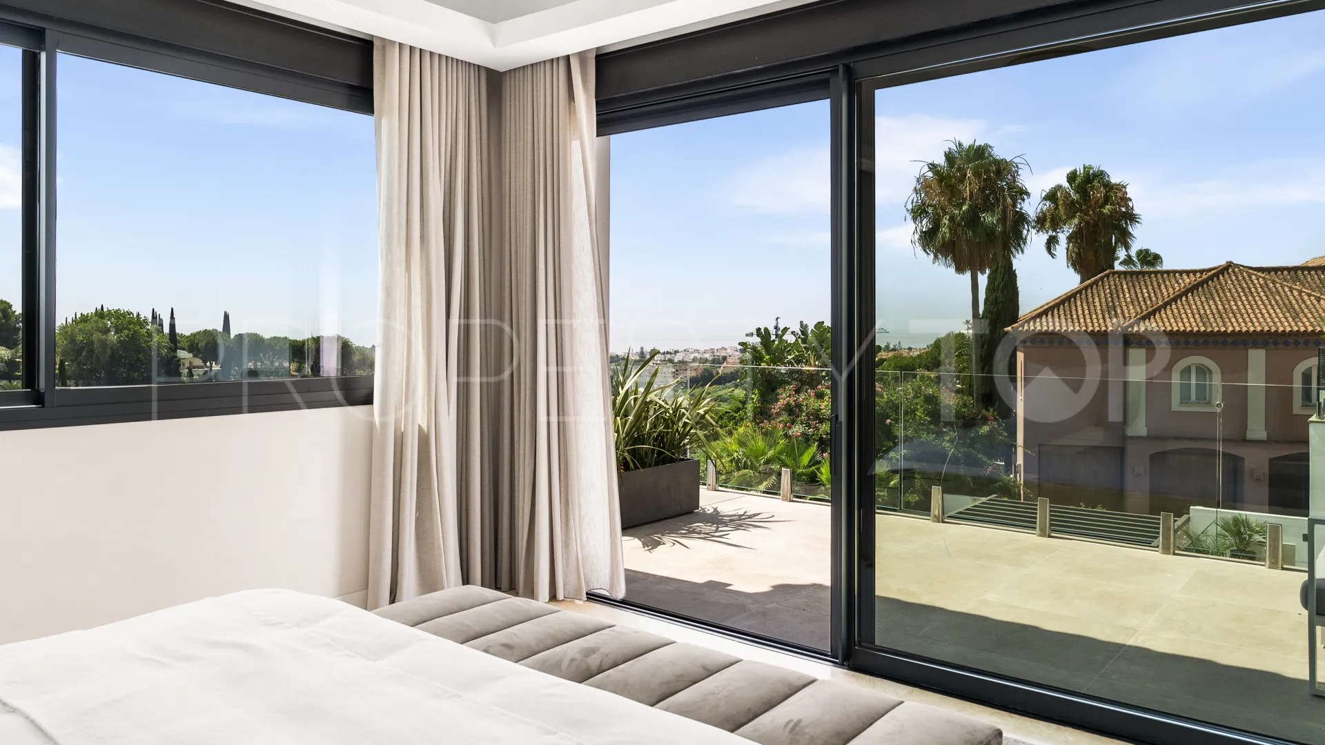 6 bedrooms villa for sale in Los Flamingos