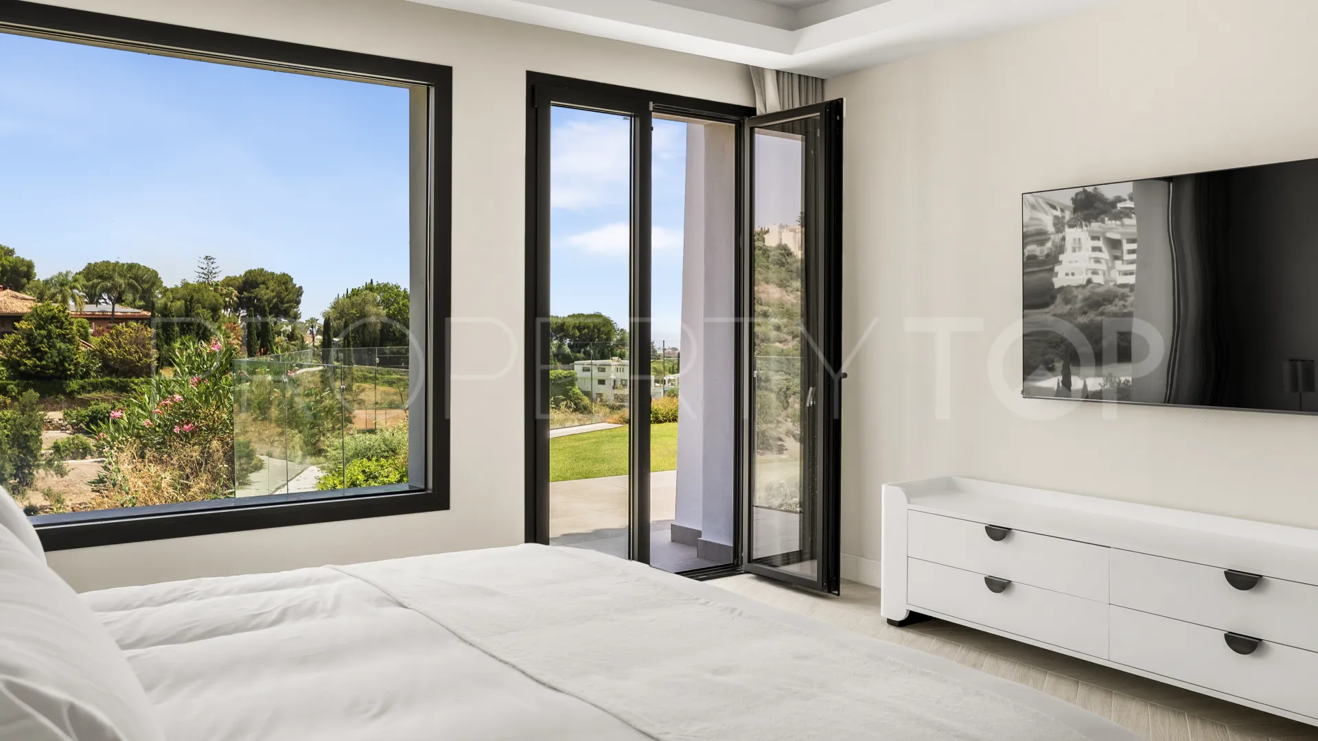 6 bedrooms villa for sale in Los Flamingos