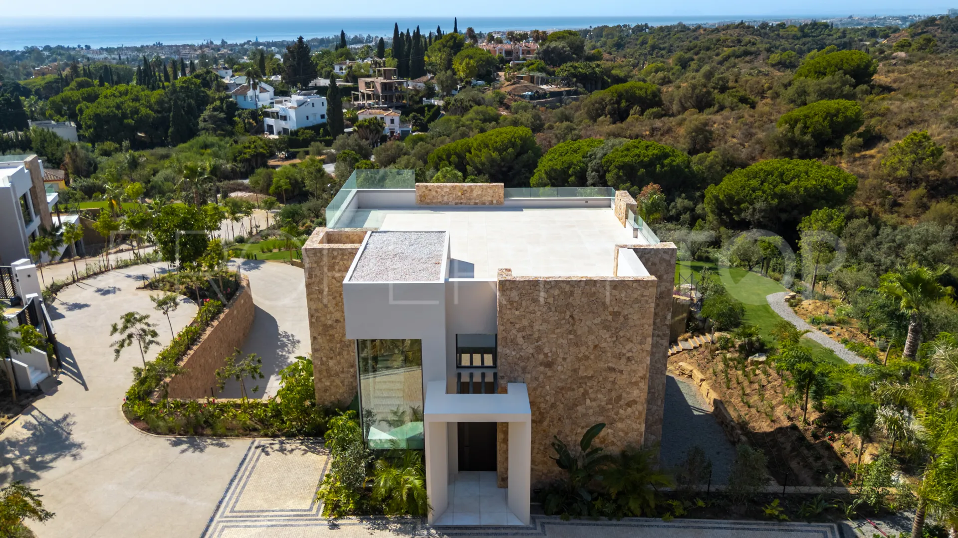 Villa en venta con 5 dormitorios en Marbella Hill Club