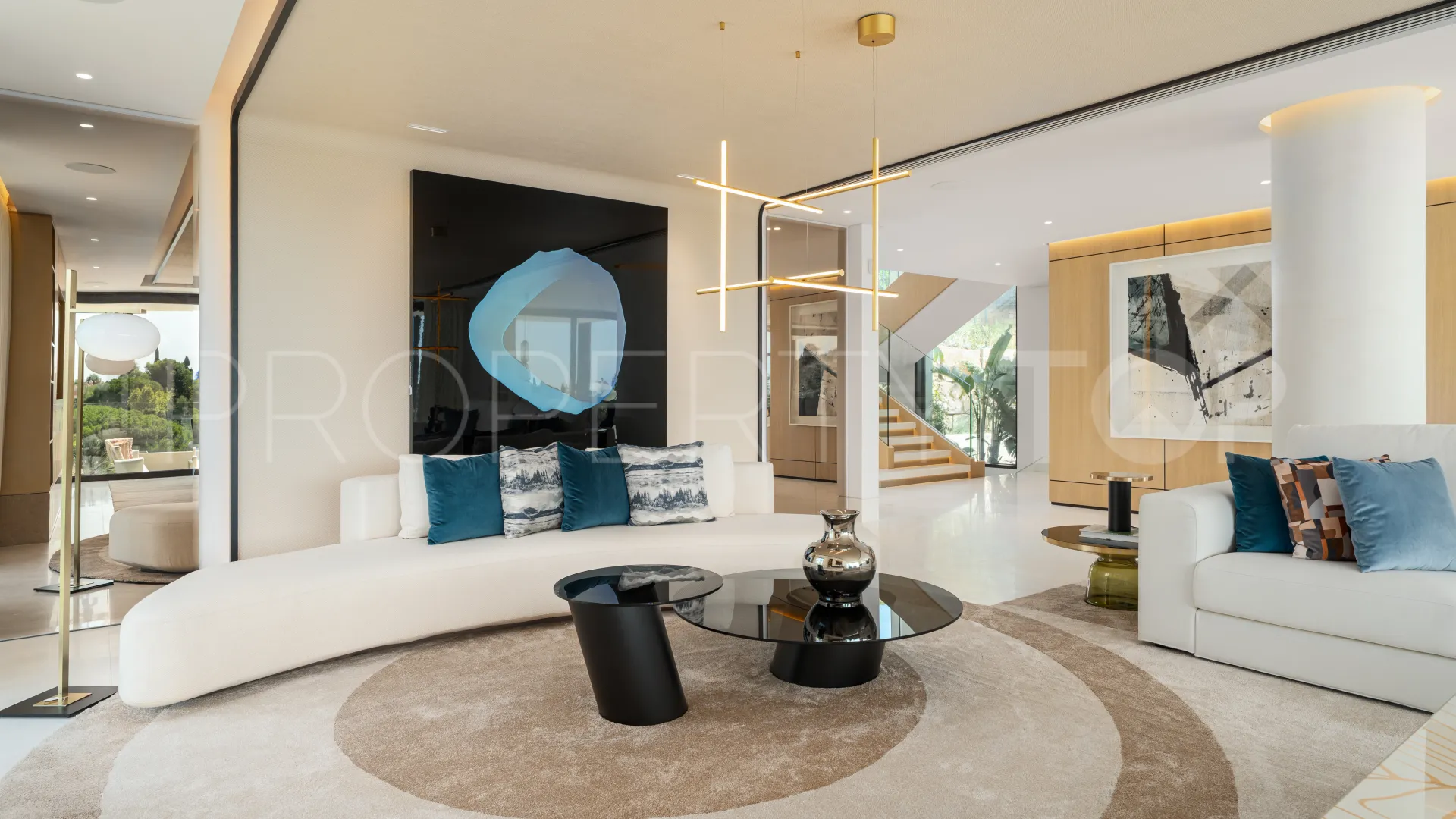 Villa en venta con 5 dormitorios en Marbella Hill Club