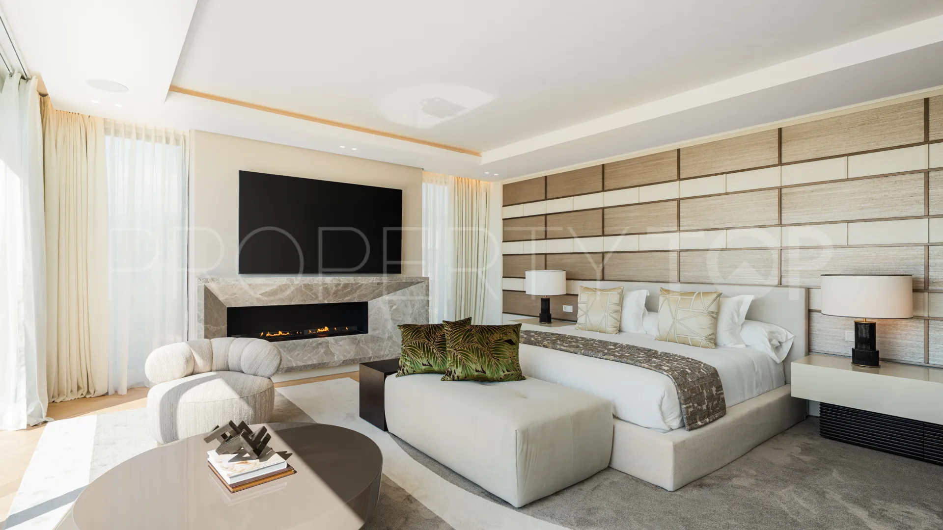 Villa en venta con 5 dormitorios en Marbella Hill Club
