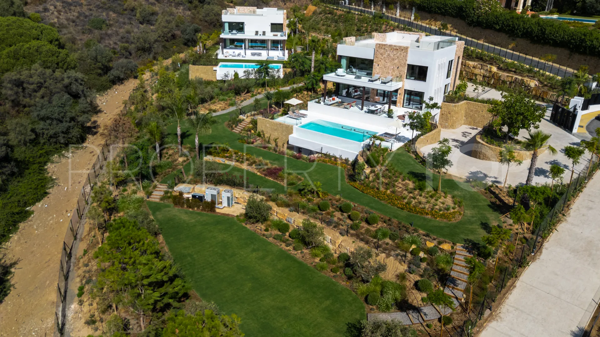 Villa en venta con 5 dormitorios en Marbella Hill Club
