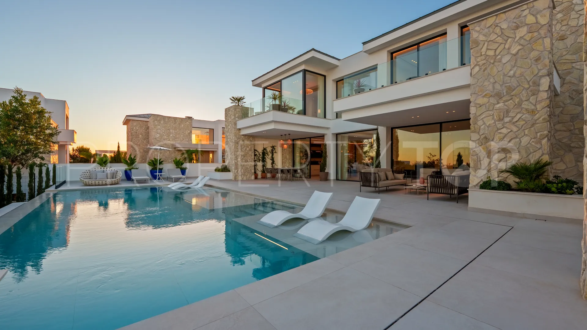 Buy La Quinta 5 bedrooms villa